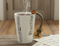 ZESTAW PREZENTOWY MUZYKA KUBEK GITARA KLASYCZNA ŁYŻECZKI GITARY SREBRNE3SZT