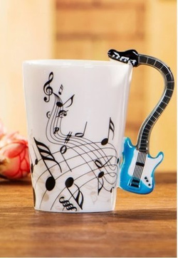 KUBEK MUZYKA NIEBIESKA GITARA PREZENT DLA GITARZYSTY FACETA CHŁOPAKA 250ML