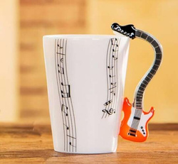 KUBEK MUZYKA CZERWONA GITARA PREZENT DLA ROCKMANA 250ML GITARZYSTY CHŁOPAKA