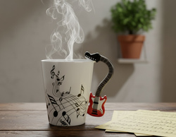 KUBEK MUZYKA CZERWONA GITARA ELEKTRYCZNA DLA ROCKMANA GITARZYSTY 350ML